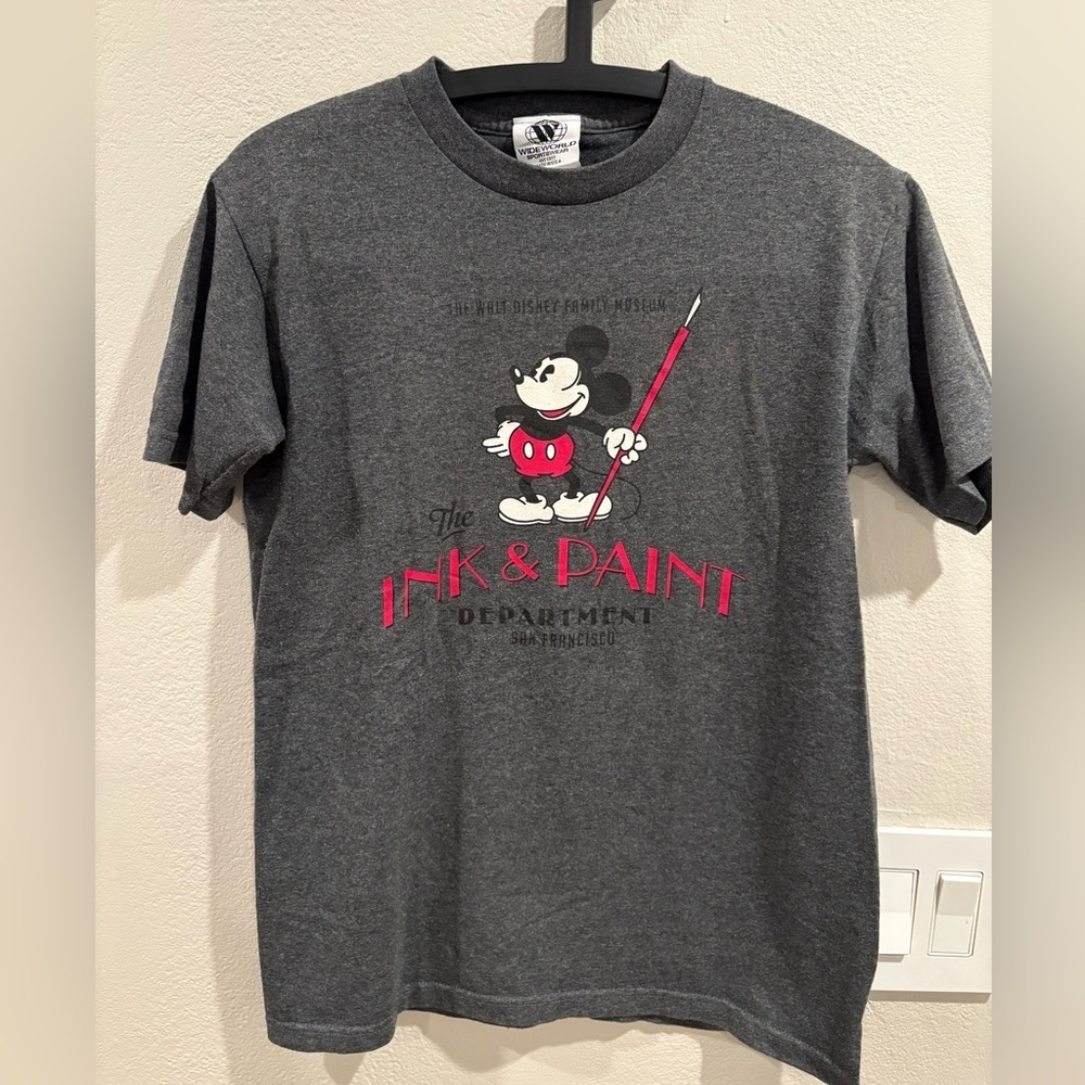 Vintage Walt Disney Family Museum Made in the USA 90’s T-shirt Youth Size XL